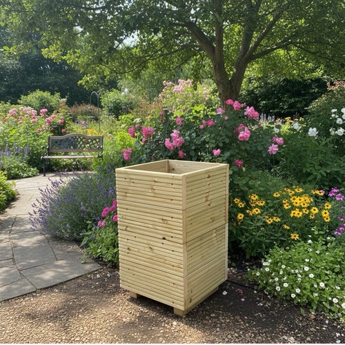 Small tall wooden garden - wooden,
