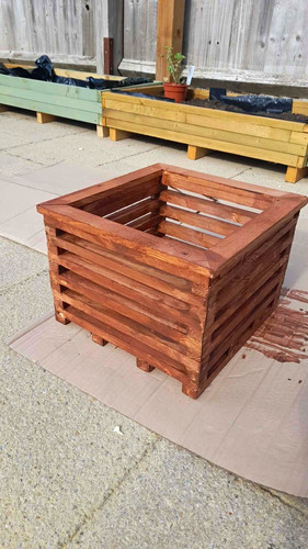 Wooden square raised - square,